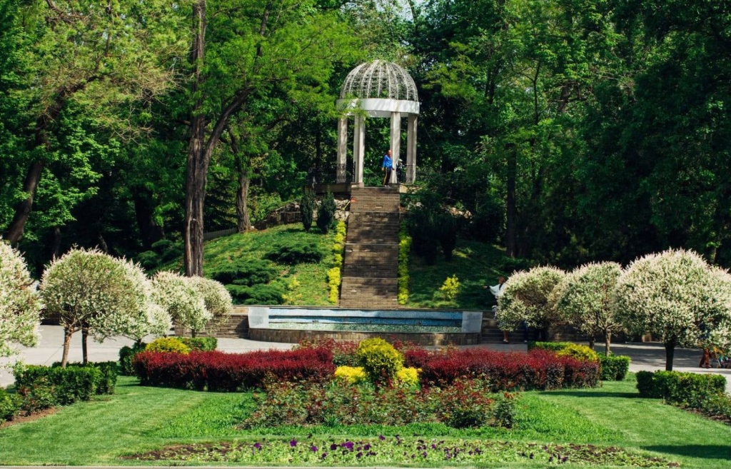 Городской сад Краснодара в Парке Горького